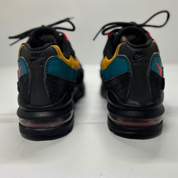 Nike Air Max 95 SE "GS" Black Bright Spruce Size 5 youth or women’s 7 - Picture 6 of 10